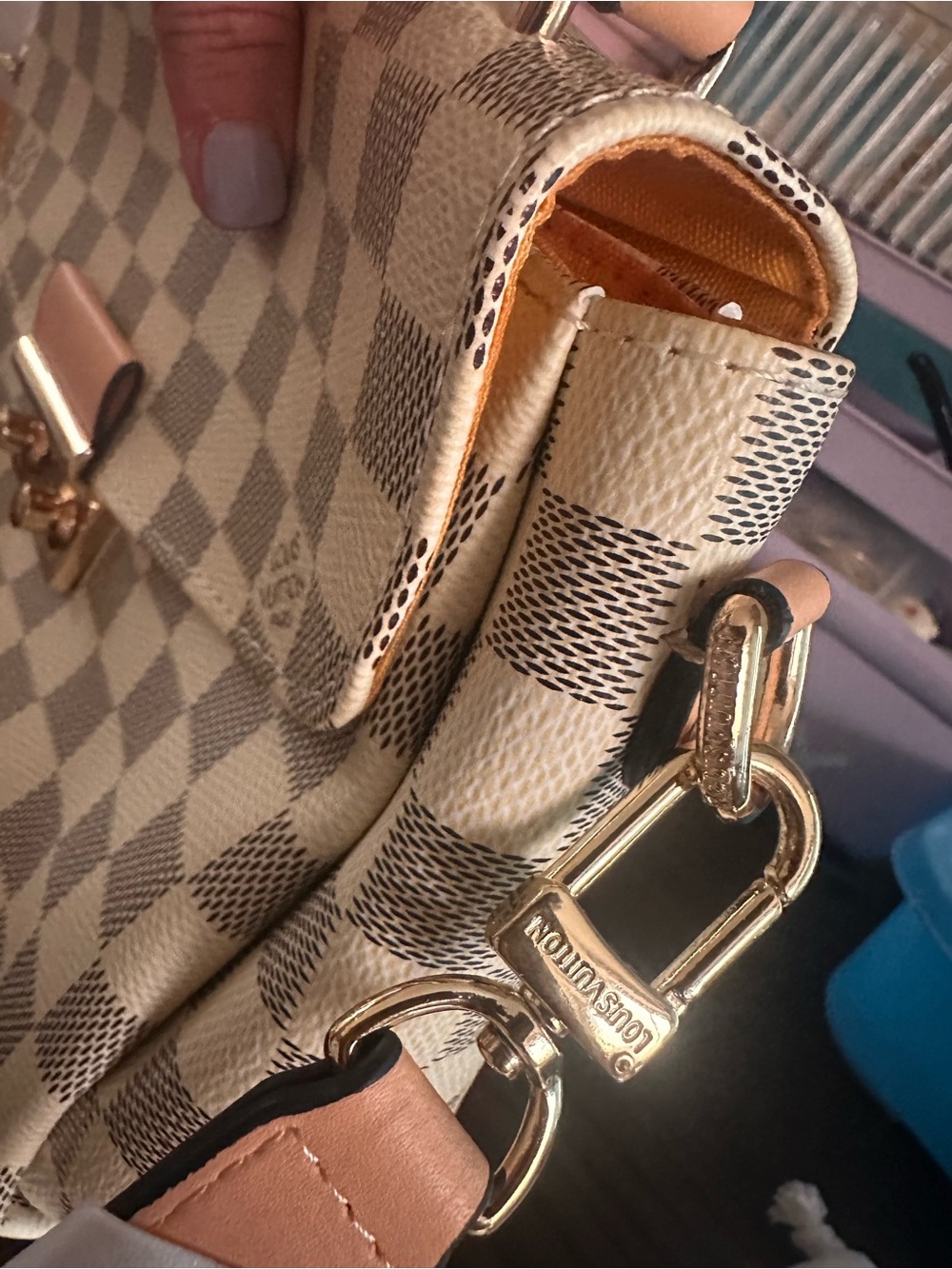 Source Unknown Cream and Tan Checked Satchel with Gold Hardware - Picture 3 of 13